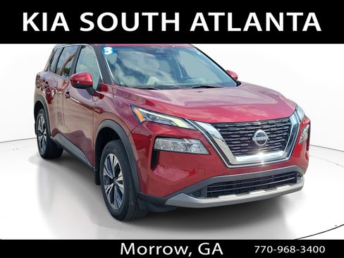 Used 2023 Nissan Rogue SV image 1