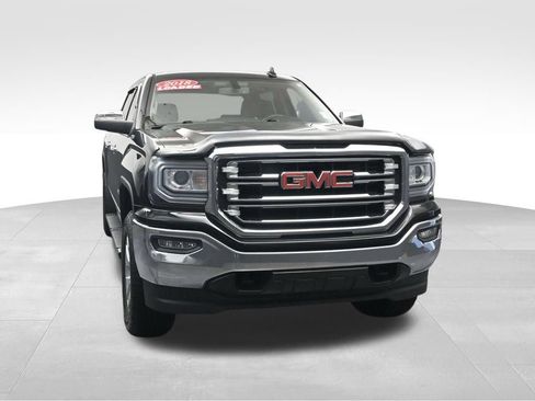 Used 2018 GMC Sierra 1500 SLT w/ SLT Premium Package AWD/4WD image 8