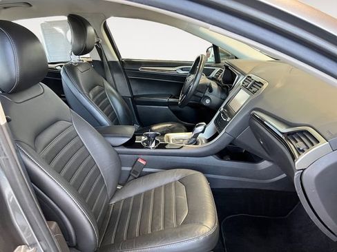 Used 2014 Ford Fusion SE w/ Equipment Group 202A image 13