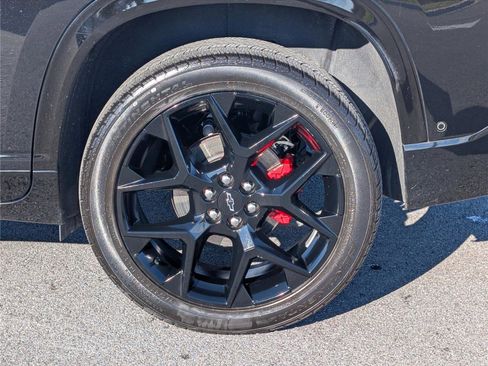 Used 2024 Chevrolet Traverse RS w/ LPO, Floor Liner Package image 10