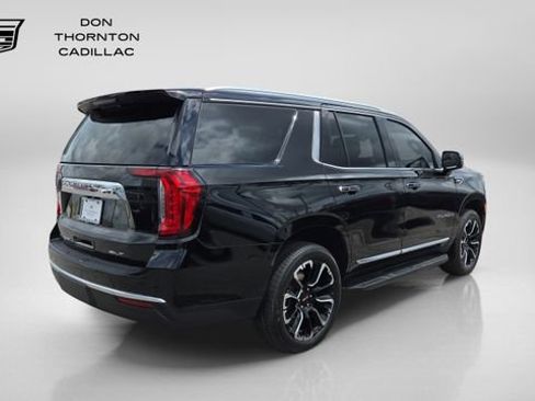 Used 2023 GMC Yukon SLT w/ SLT Premium Package AWD/4WD image 5