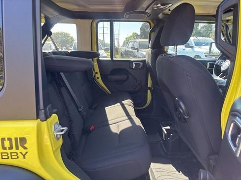 Used 2023 Jeep Wrangler Willys image 12