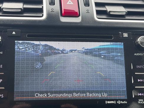 Used 2016 Subaru Forester 2.5i Touring w/ Eyesight & Navigation System AWD/4WD image 16