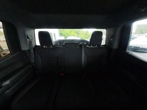 Used 2023 Chevrolet Silverado 1500 Custom Trail Boss AWD/4WD image 33