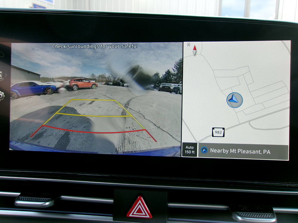Used 2025 Hyundai Elantra SEL FWD image 16