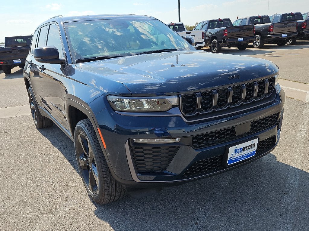 New 2026 Jeep Grand Cherokee Limited w/ Limited Altitude Package RWD image 11
