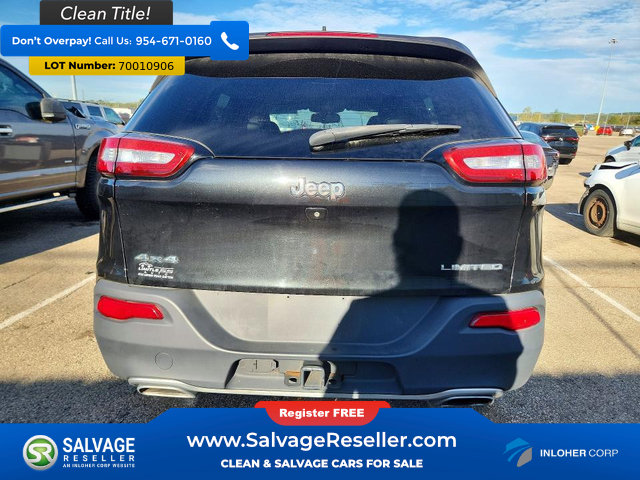Used 2015 Jeep Cherokee Limited w/ Trailer Tow Group AWD/4WD image 8