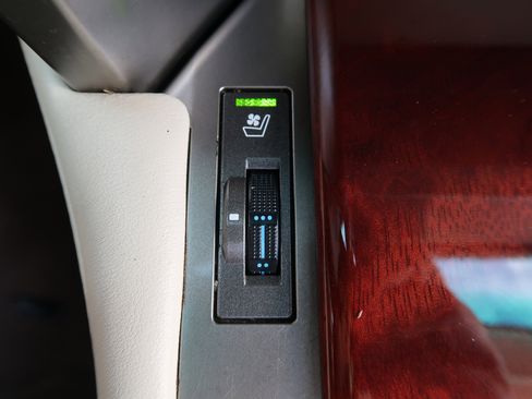 Used 2013 Lexus GX 460 image 23