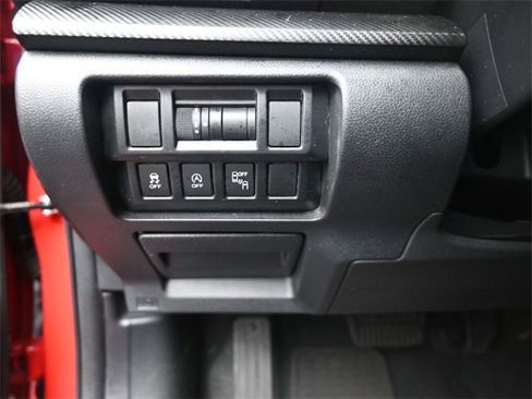 Used 2020 Subaru Crosstrek 2.0i Premium w/ Moonroof Package 2 image 18