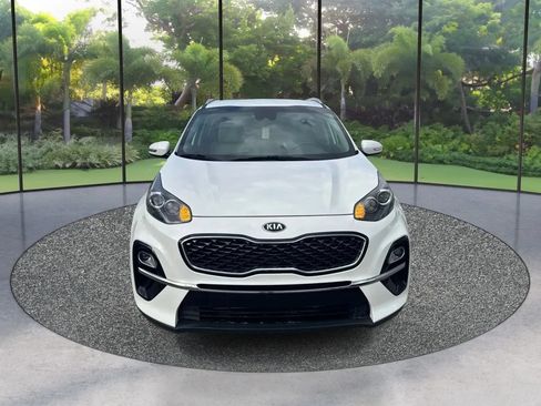 Used 2020 Kia Sportage EX FWD image 2