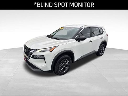 Used 2023 Nissan Rogue S image 8