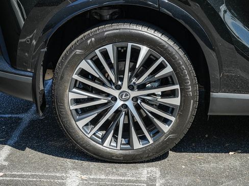 Used 2025 Lexus RX 350 AWD/4WD image 11