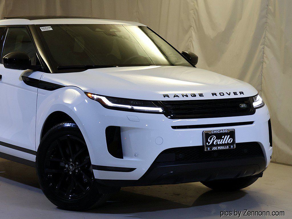 Used 2024 Land Rover Range Rover Evoque S AWD/4WD image 2