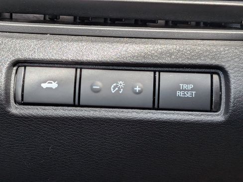 Used 2024 Nissan Altima 2.5 SV FWD image 22