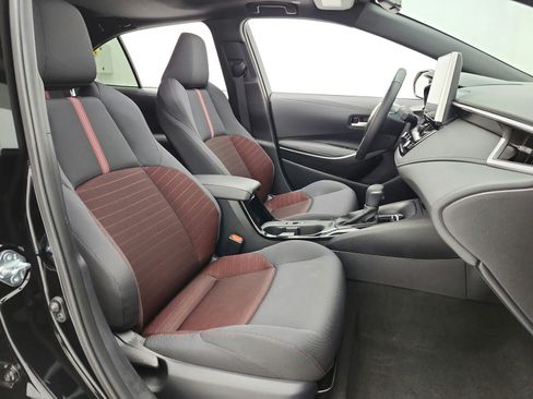 Used 2025 Toyota Corolla SE w/ SE Premium Package FWD image 20