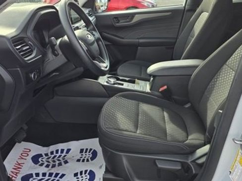 Used 2025 Ford Escape Active image 9