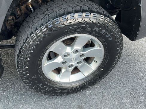 Used 2013 Toyota 4Runner SR5 w/ Convenience Pkg AWD/4WD image 14