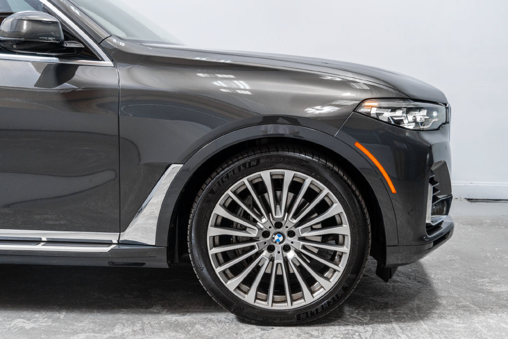 Used 2022 BMW X7 xDrive40i w/ Executive Package AWD/4WD image 12