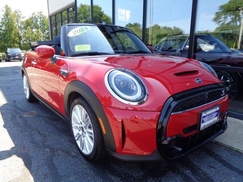 Used 2024 MINI Cooper S FWD image 3