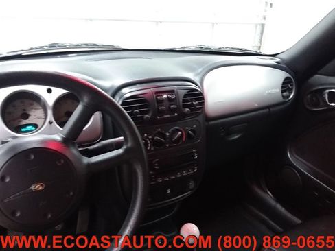 Used 2005 Chrysler PT Cruiser Convertible image 11