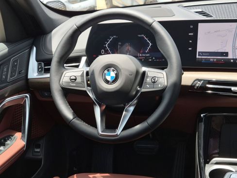 New 2026 BMW X1 xDrive28i w/ Technology Package AWD/4WD image 17