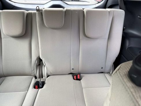 Used 2025 Subaru Ascent Premium w/ Premium Package image 16