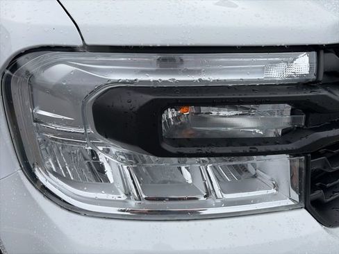 Used 2023 Ford Maverick XL image 14