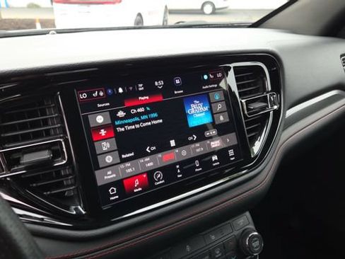 Certified 2025 Dodge Durango GT AWD/4WD image 13