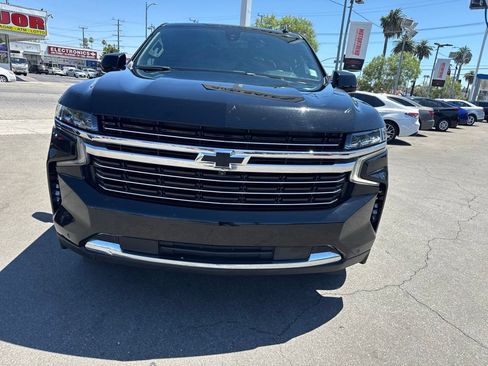 Used 2022 Chevrolet Tahoe LT w/ Luxury Package AWD/4WD image 3