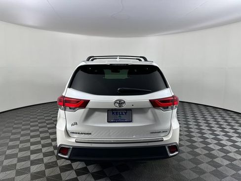 Used 2017 Toyota Highlander Limited w/ Carpet Mat Package AWD/4WD image 29