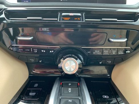 Used 2025 Acura MDX SH-AWD image 29