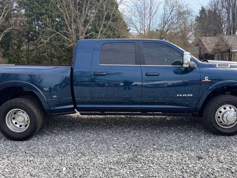 Used 2023 RAM 3500 Limited image 8