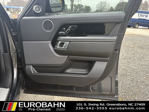 Used 2019 Land Rover Range Rover HSE image 17