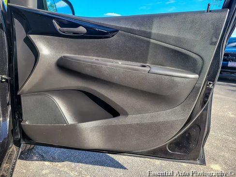 Used 2017 Chevrolet Spark LT FWD image 17