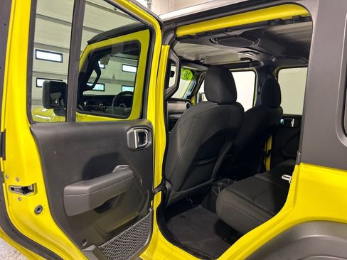 Used 2023 Jeep Wrangler Unlimited Sport AWD/4WD image 30