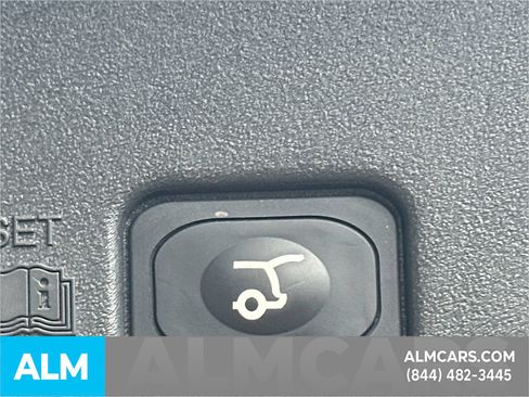 Used 2025 Lincoln Nautilus Reserve AWD/4WD image 22