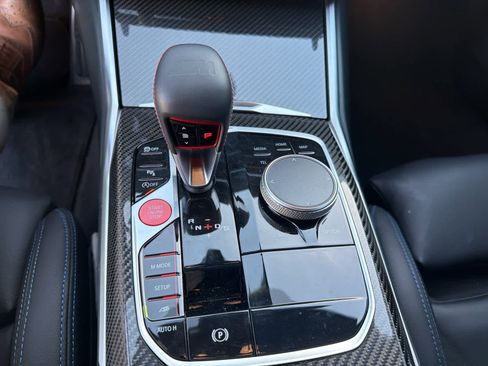 Used 2025 BMW M2 w/ Lighting Package image 21