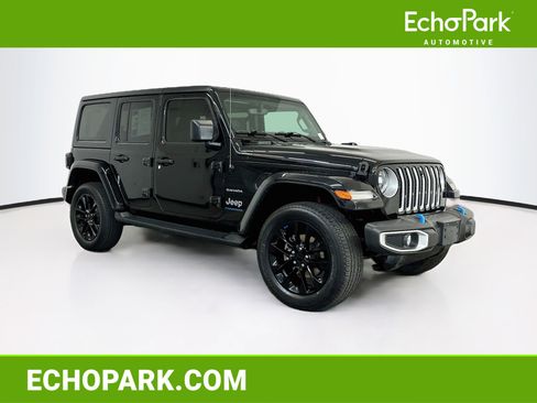 Used 2023 Jeep Wrangler Unlimited Sahara w/ Cold Weather Group AWD/4WD image 1