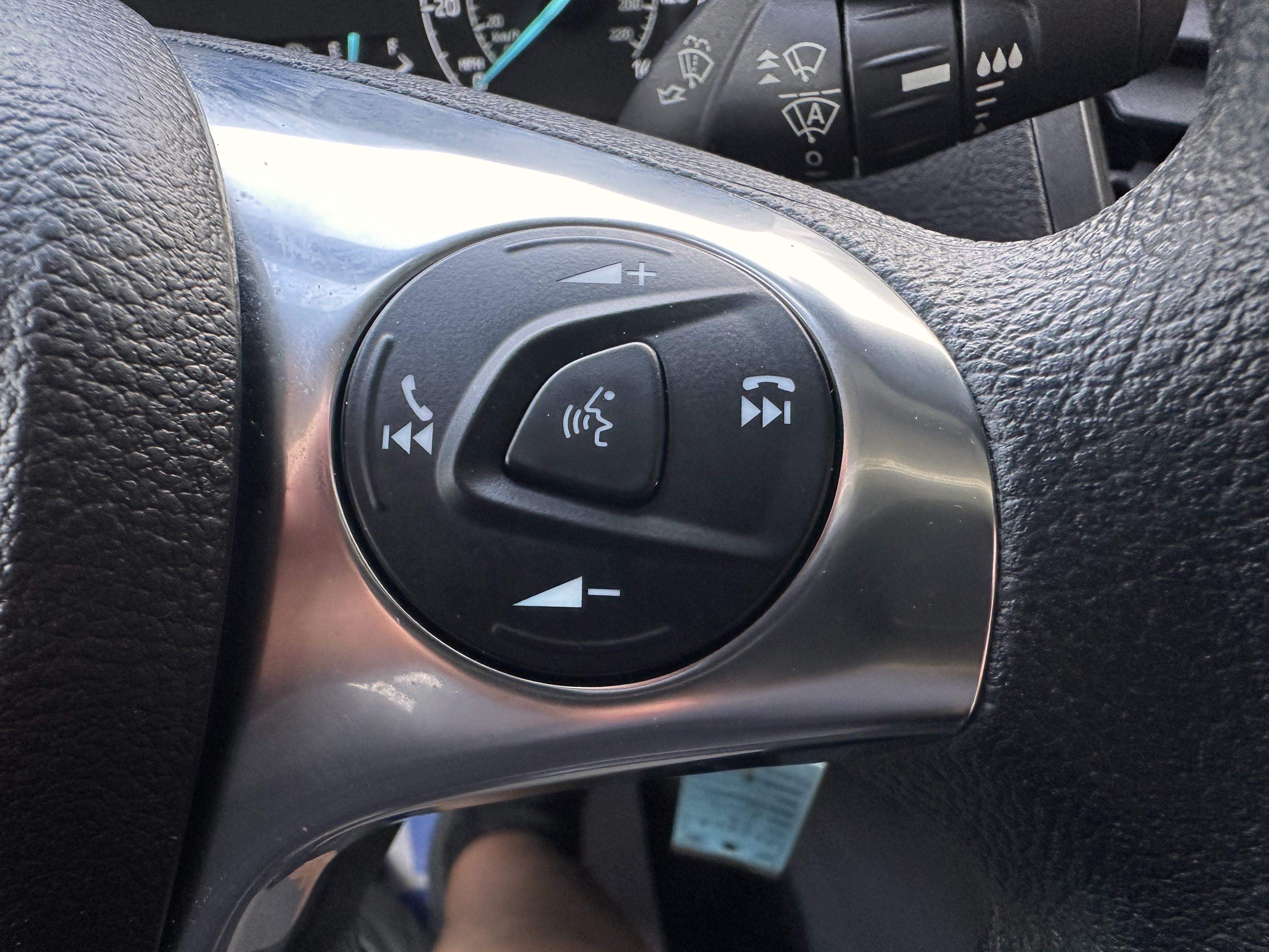 Certified 2023 Ford Transit Connect XL FWD image 22