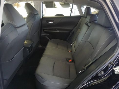 Certified 2022 Toyota Venza LE image 20