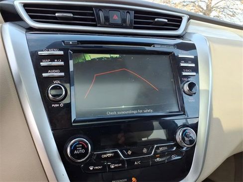 Used 2015 Nissan Murano SV w/ Premium Package image 15