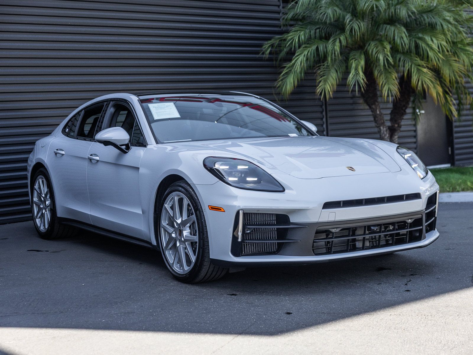 Certified 2025 Porsche Panamera 4 AWD/4WD image 6