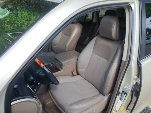 Used 2011 Lexus GX 460 image 13