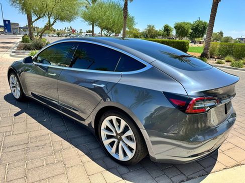 Used 2019 Tesla Model 3 Standard Range Plus RWD image 4