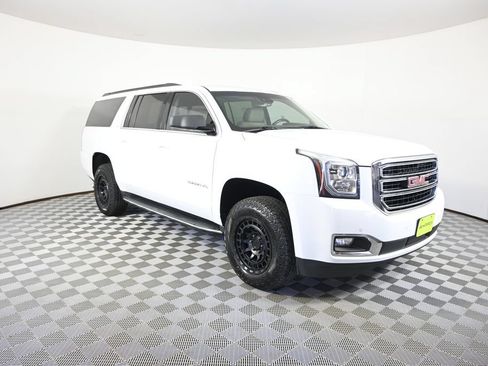 Used 2018 GMC Yukon XL SLT AWD/4WD image 9