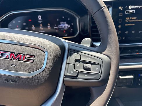 Used 2026 GMC Sierra 1500 SLT w/ SLT Premium Plus Package AWD/4WD image 17