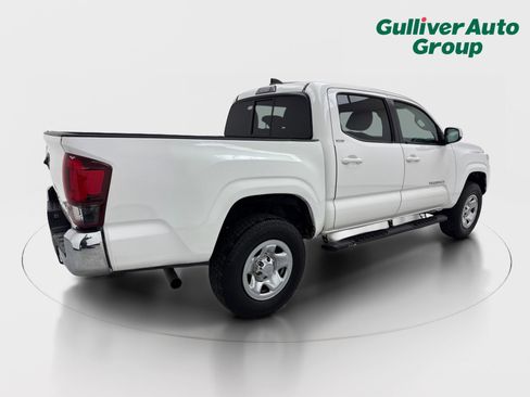 Used 2022 Toyota Tacoma SR5 RWD image 9