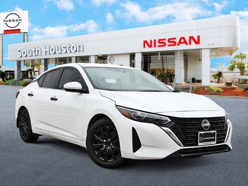 New 2025 Nissan Sentra S image 1