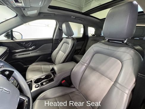 Used 2021 Lincoln Corsair AWD w/ Premium Package image 14
