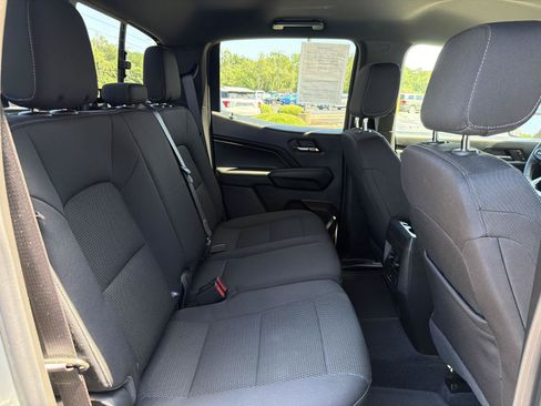 Used 2023 Chevrolet Colorado LT w/ LT Convenience Package II AWD/4WD image 31